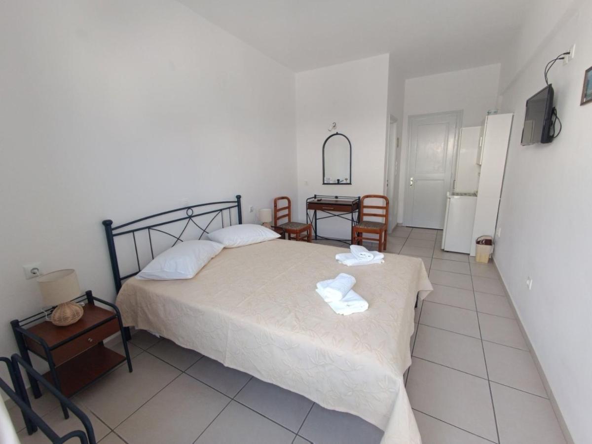 Meropi Rooms Kamares  Exterior photo